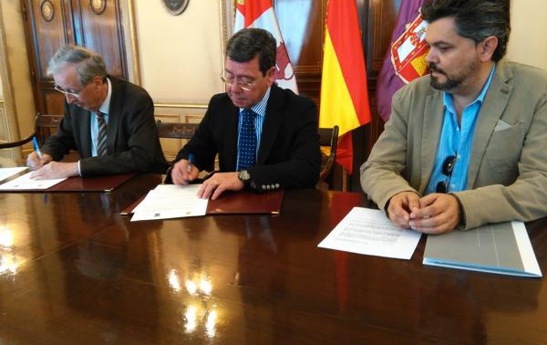 Diputación y Aspanias han rubricado el convenio.